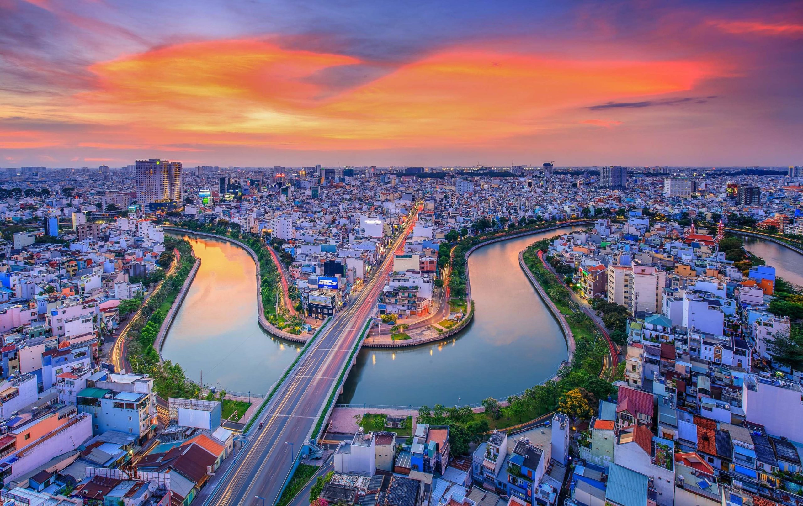 Quốc lộ 13, Đại lộ Mỹ Phước – Tân Vạn, đường Vành đai 4, ĐT 748, ĐT 749